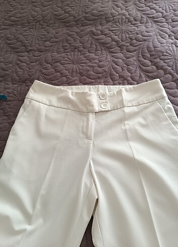 m Beden beyaz Renk 38 beden Beyaz pantolon 