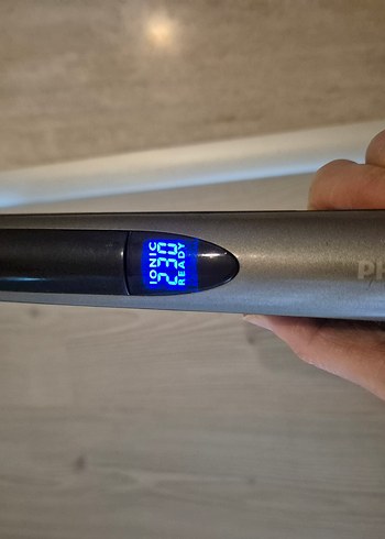 Gri Saç Düzleştirici - Görsel 13