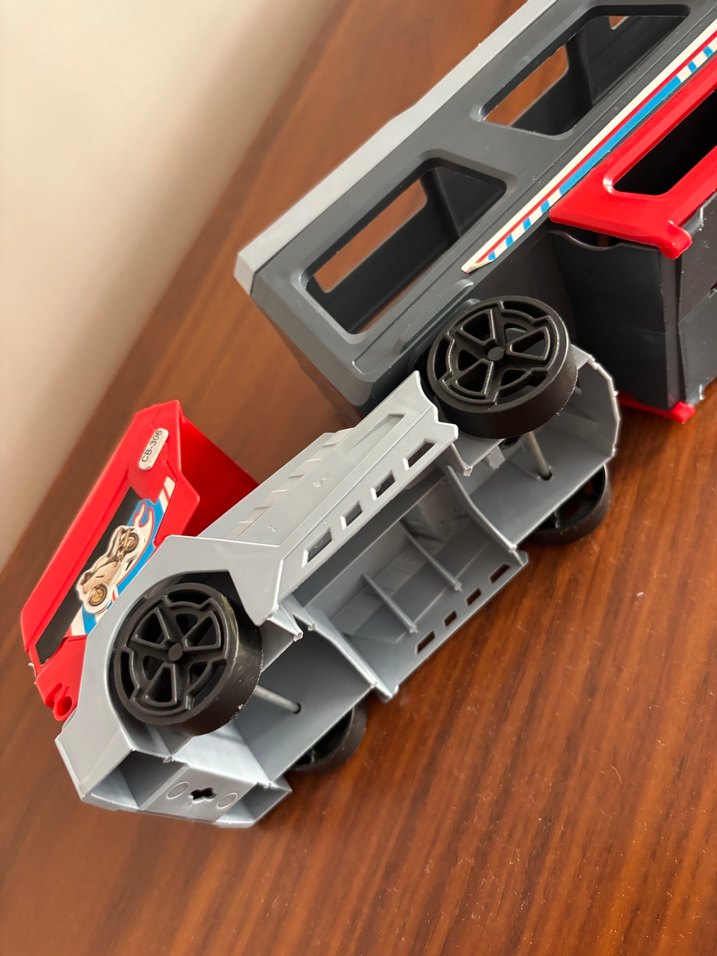 Gri Oyuncak Araba Taşıyıcı - Görsel 4