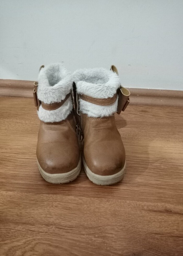 Kız çocuk bot  - Görsel 3