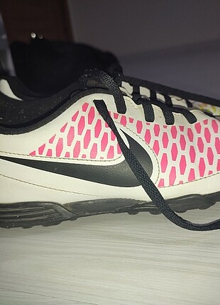 Nike halısaha