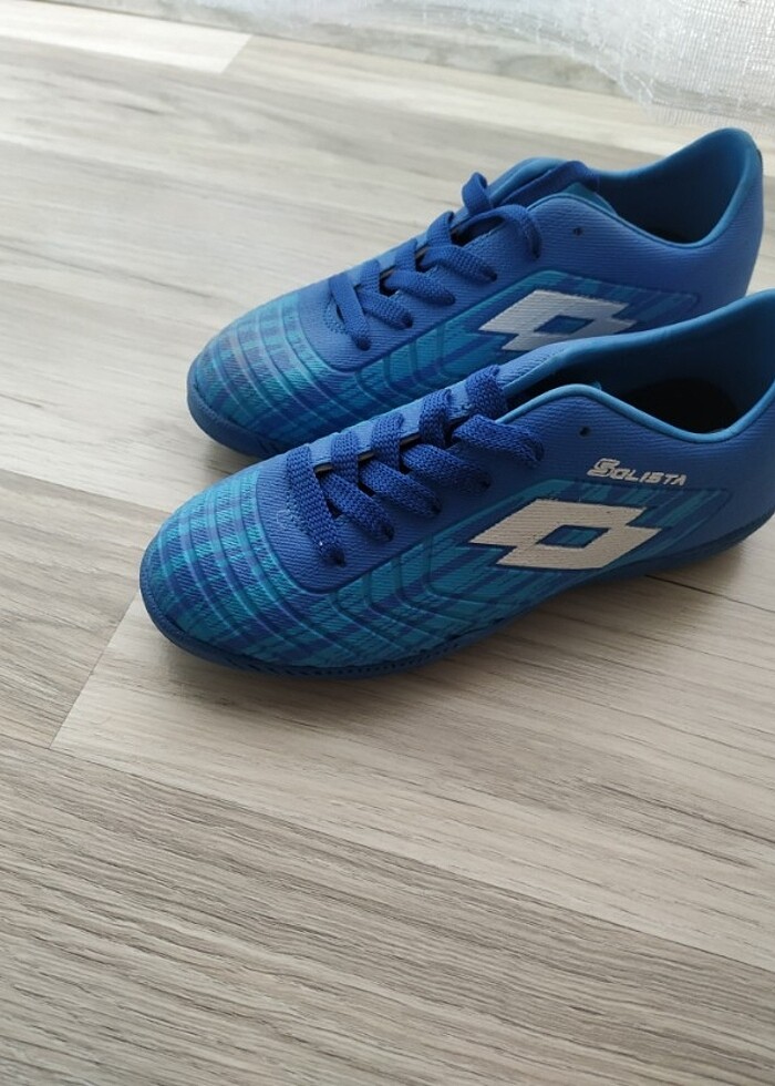 Lotto halı saha ayakkabısı 32 numara  - Görsel 3