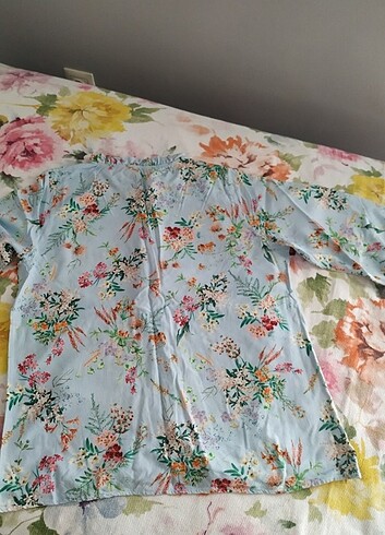 ML beden uyumlu çiçek desenli gömlek  - Görsel 2