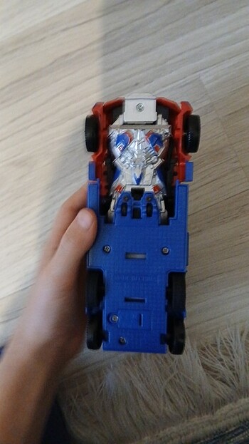 Transformens bemble be arkadaşı - Görsel 2