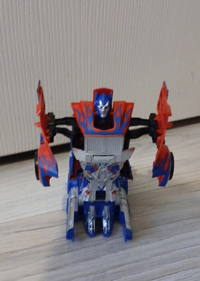 Transformens bemble be arkadaşı - Görsel 4