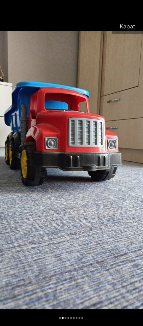 Renkli Kırmızı Oyuncak Kamyon - Görsel 2