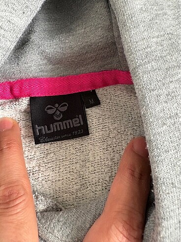 m Beden Hummel Sweat ORJİNALDİR