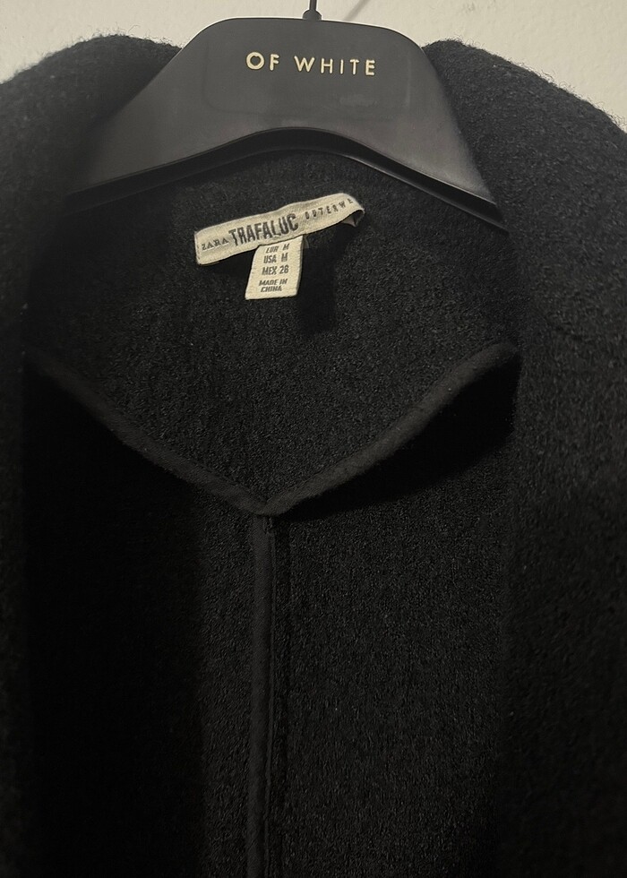 Zara Trafaluc Siyah Kaban - Görsel 3
