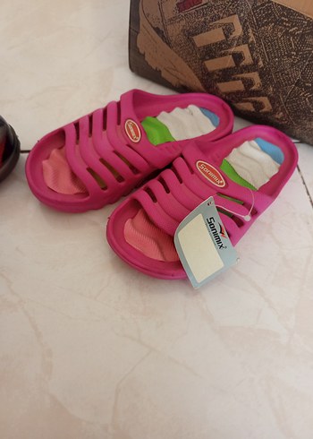 Kız Çocuk Pembe Kamuflaj Desenli Lastik Bot Ve Eva Terlik - Görsel 5