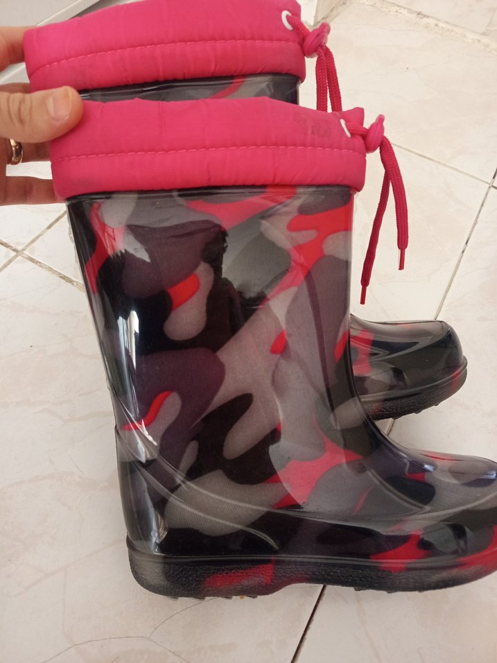 Kız Çocuk Pembe Kamuflaj Desenli Lastik Bot Ve Eva Terlik - Görsel 4