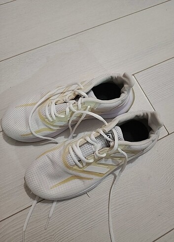 Adidas ayakkabı