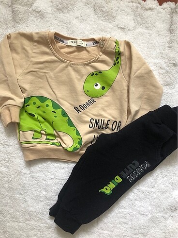 Breeze Dinozorlu Alt Üst Takım (6-9 Ay)