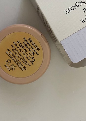Rare Bej Renkli Aydınlatıcı ve Kapatıcı 2.8g
