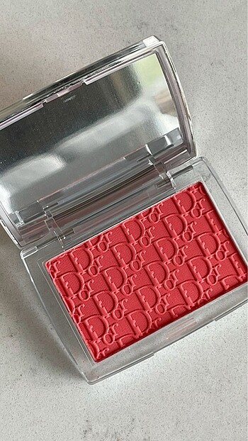 Dior allık
