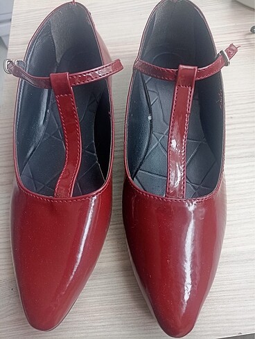 Bordo ayakkabı