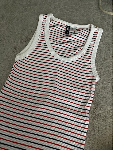 H&M Hm üst