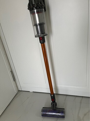 Dyson V10