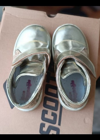 Kızlar İçin Parlak Altın İlk Adım Ayakkabısı - Görsel 2