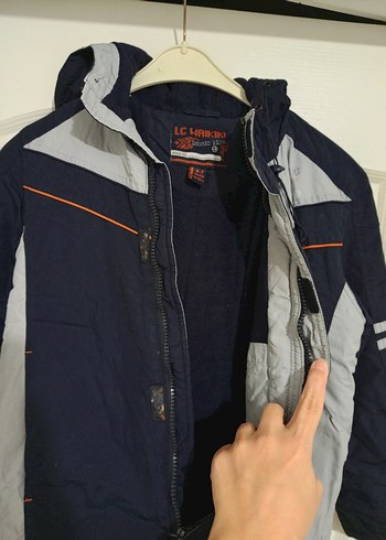 Erkek Çocuk Gri Kapüşonlu Mont - Görsel 3