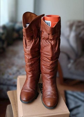 Bohem Tarzı Tokalı Kadın Deri Dizüstü Çizme - Görsel 2