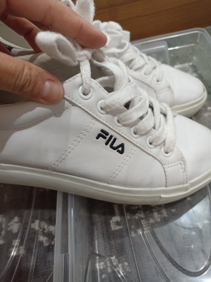 Siyah Detaylı Beyaz Kadın Spor Ayakkabı - Görsel 2