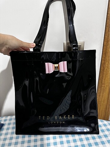 Ted baker çanta