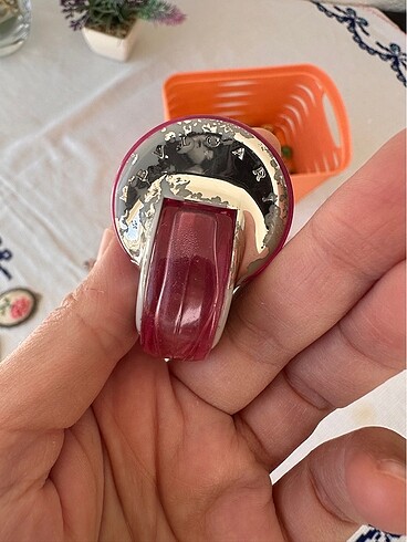 Minyatür bvlgari parfüm şişesi