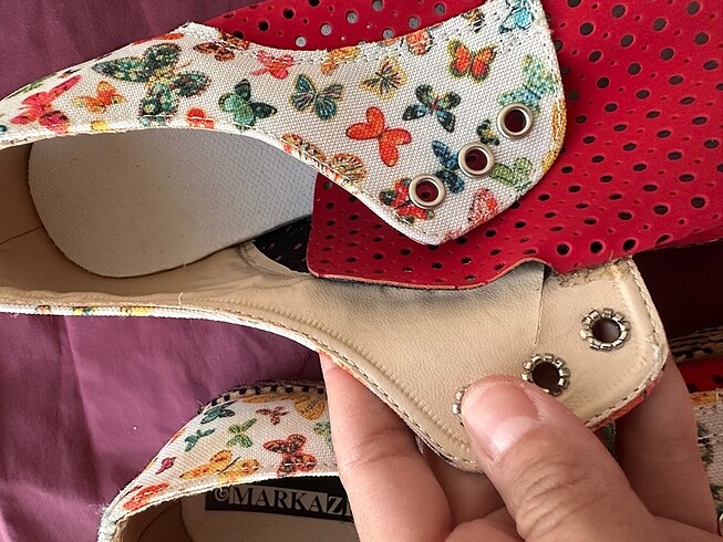 Üç çift ayakkabı - Görsel 3