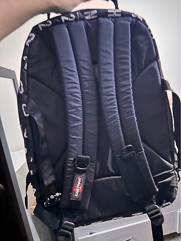  Beden Eastpak sırt çantası