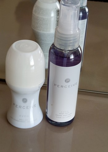 Avon Perceive Parfüm ve Roll-on Set