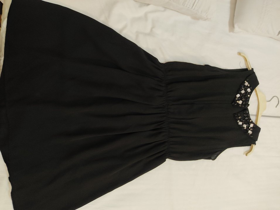 Boncuk İşlemeli Siyah Midi Elbise - Görsel 3