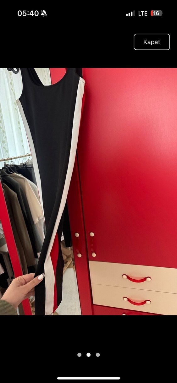 Siyah Spor Midi Elbise Yan Şeritli - Görsel 2