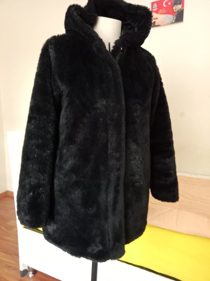 Siyah Kadın Midi Boy Kürk Detaylı Mont - Görsel 4