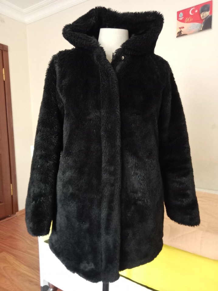 Siyah Kadın Midi Boy Kürk Detaylı Mont - Görsel 3