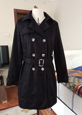 Kemerli Siyah Kadın Trençkot - Görsel 3