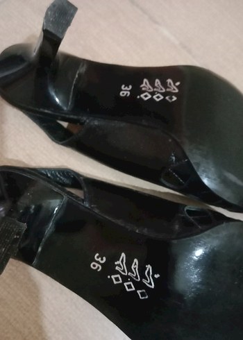 Tokalı Siyah Stiletto Topuklu Kadın Ayakkabı - Görsel 7