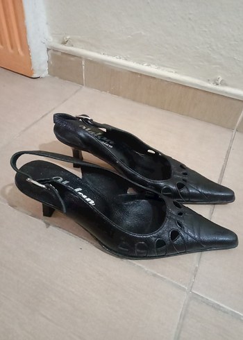 Tokalı Siyah Stiletto Topuklu Kadın Ayakkabı - Görsel 2