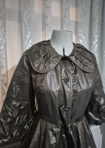 Kahverengi Midi Kadın Trençkot, Düğmeli ve Gevşek Kesim - Görsel 9