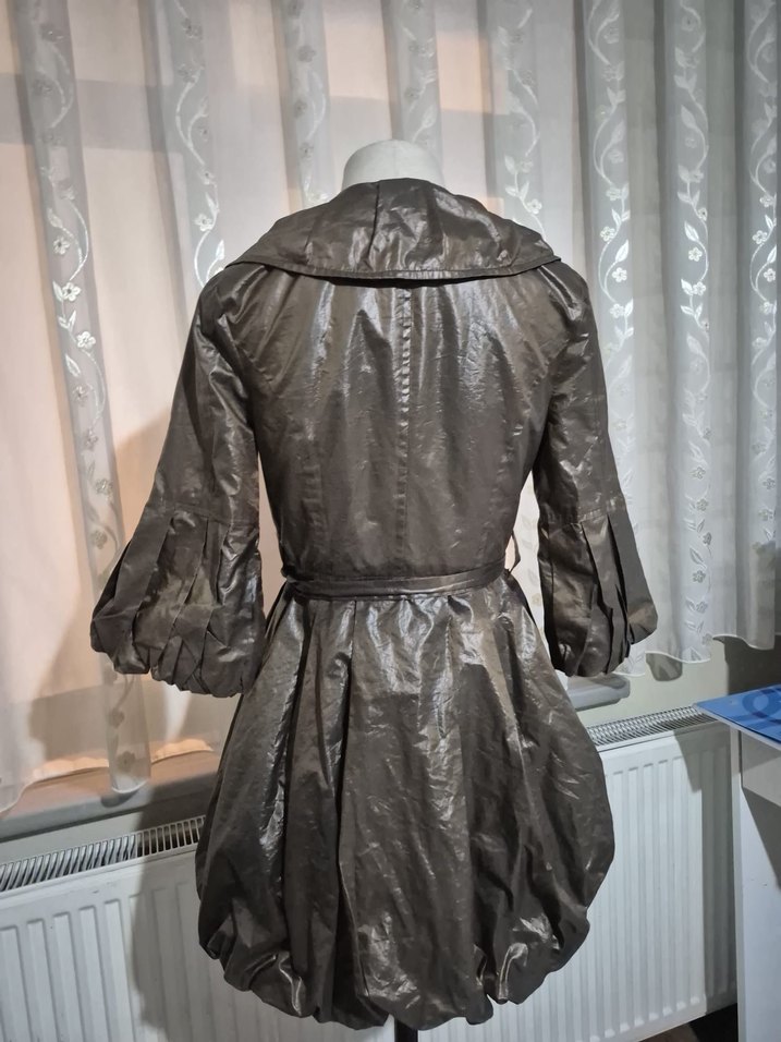 Kahverengi Midi Kadın Trençkot, Düğmeli ve Gevşek Kesim - Görsel 2