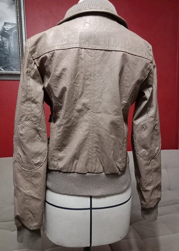 Düğmeli Bej Suni Deri Kadın Ceket - Görsel 2