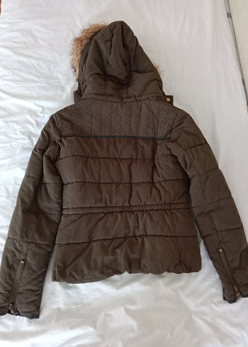 Kürk Detaylı Kapüşonlu Haki  Kadın Mont - Görsel 4