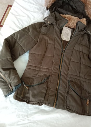 Kürk Detaylı Kapüşonlu Haki  Kadın Mont - Görsel 9