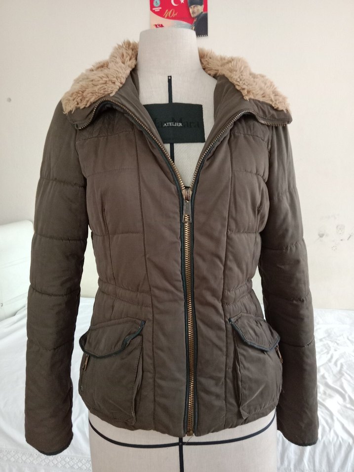 Kürk Detaylı Kapüşonlu Haki  Kadın Mont - Görsel 2