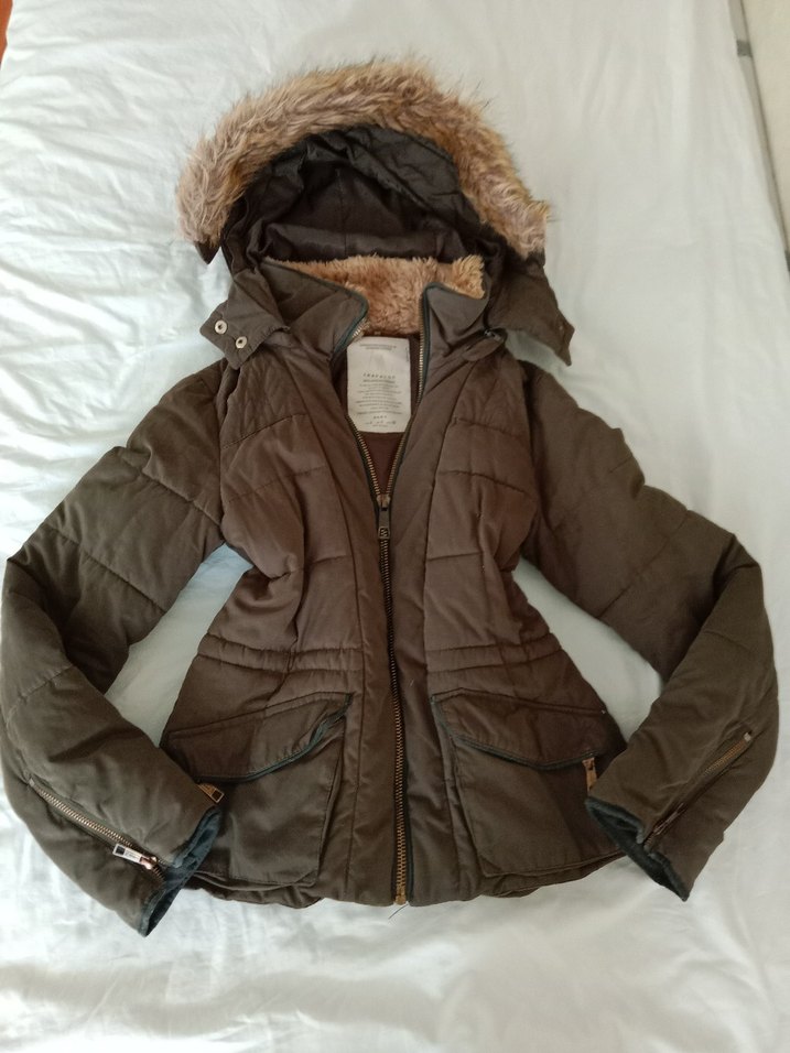 Kürk Detaylı Kapüşonlu Haki  Kadın Mont - Görsel 5