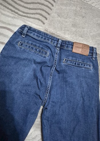 Kadın Lacivert Kemerli Regular Fit Kot Pantolon - Görsel 3