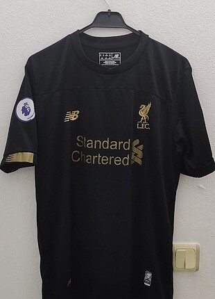 Liverpool forması siyah alisson Becker