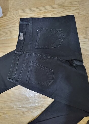34 Beden SİYAH KOT PANTOLON