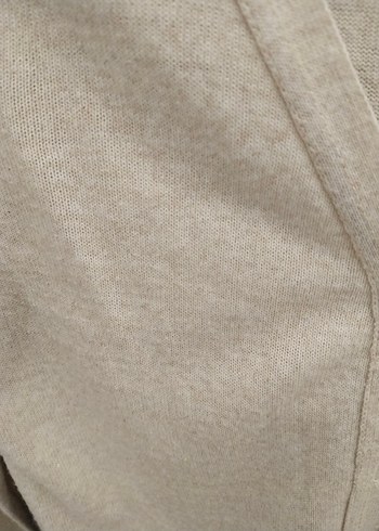 Bej V Yaka Düğmeli Kadın Hırka - Görsel 2