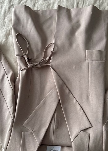 Bej Kadın Uzun Kemerli Blazer Takım  Ceket - Görsel 3