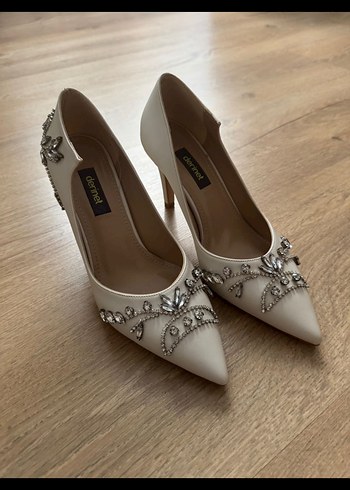 DERİNET İnci İşlemeli Beyaz Topuklu Kadın Ayakkabı - Görsel 3